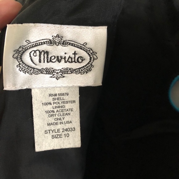 Mandee junior dressy dress. - Picture 5 of 8